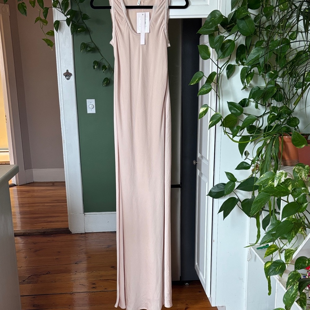 Sleeveless Maxi Dress in Pale Pink